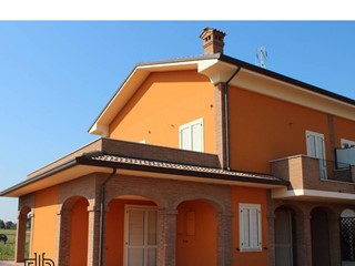 Casa Semi Indipendente in Vendita a Cesena, zona Calabrina, 620'000€, 280 m², con Box