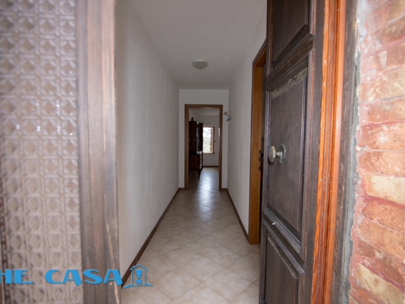 Casa Semi Indipendente in Vendita a Mondaino, 56'000€, 140 m²