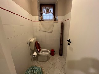 Ufficio in Vendita a Terni, 65'000€, 85 m²