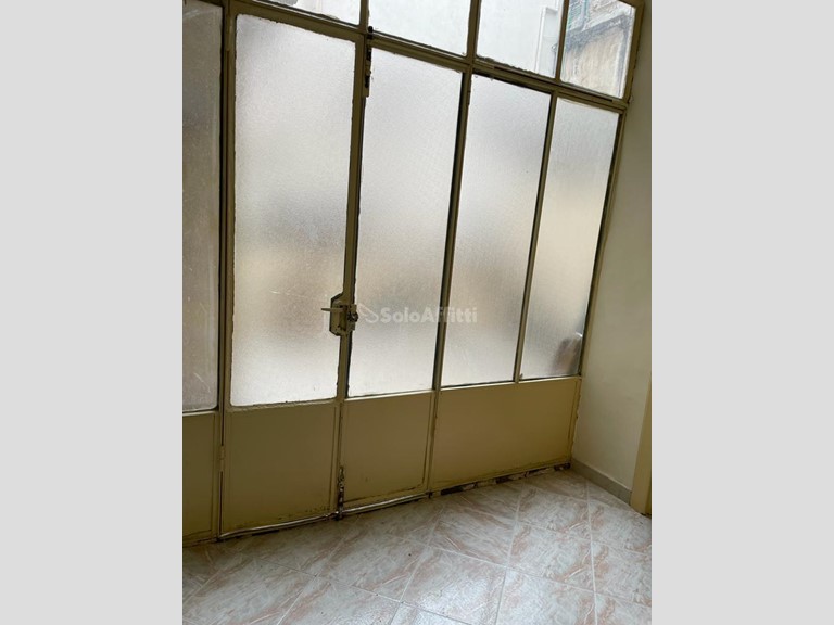 Ufficio in Affitto a Reggio Calabria, zona Centro, 500€, 100 m²