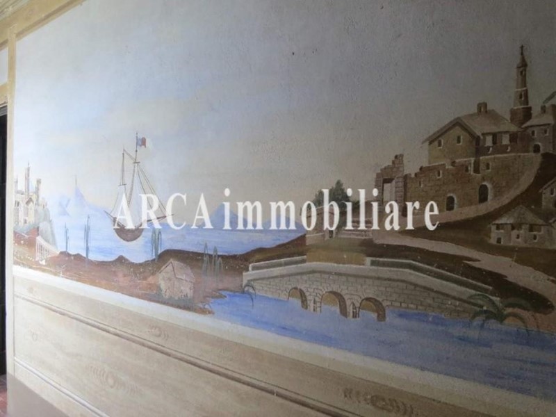 Appartamento in Vendita a Camaiore, zona Monteggiori, 400'000&euro;, 300 m²