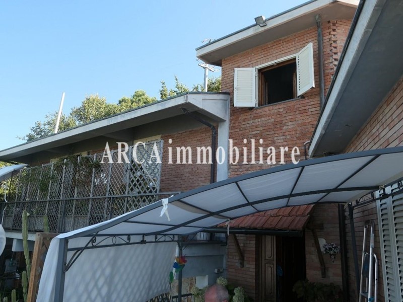 Villa in Vendita a Pietrasanta, 630'000€, 120 m²