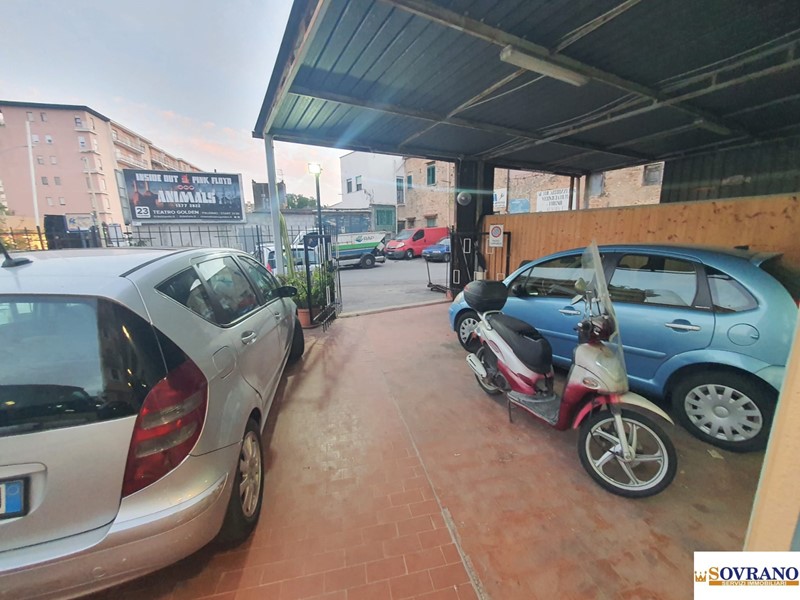 Negozio in Vendita a Palermo, 310'000€, 80 m²