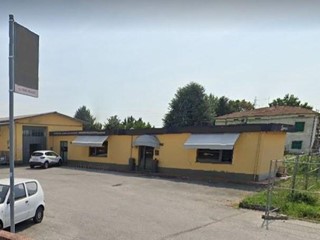 Ufficio in Vendita a Capannori, zona Lammari, 130'000€, 90 m²