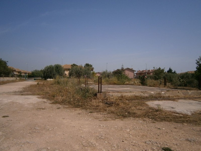 Terreno agricolo in Affitto a Priolo Gargallo, 700€, 7000 m²