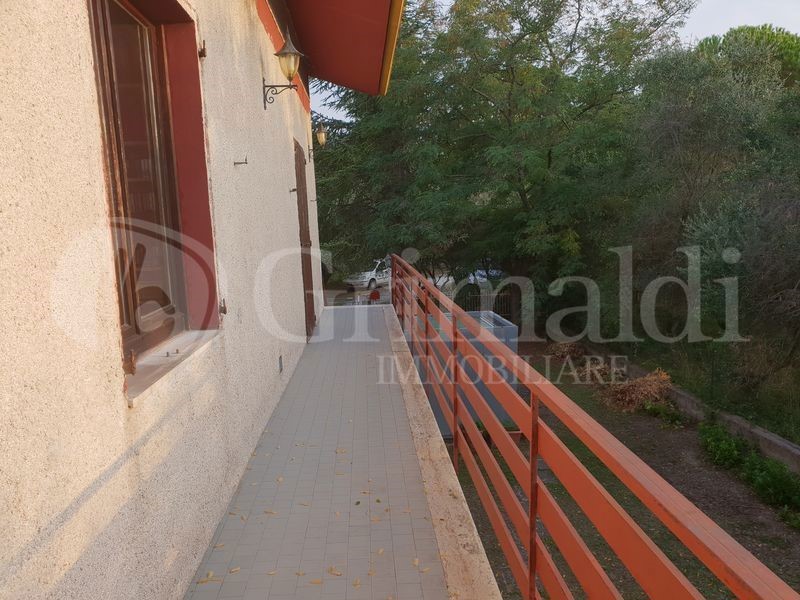 Casa Indipendente in Vendita a Maiolati Spontini, 198'000€, 280 m²