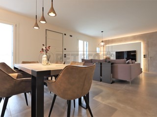 Casa Semi Indipendente in Vendita a Nanto, 185'000&euro;, 168 m², con Box