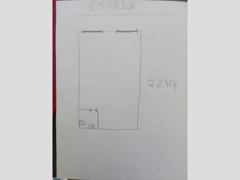 Negozio in Vendita a Praia a Mare, 85'000€, 72 m²