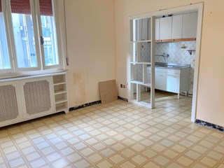 Appartamento in Vendita a Cecina, 220'000€, 120 m², con Box