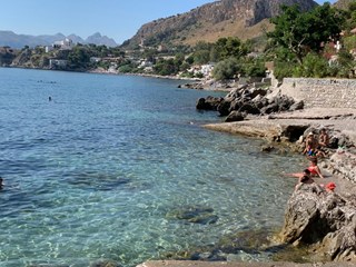 Villetta a schiera in Affitto a Santa Flavia, zona Capo Zafferano , 650€, 120 m², arredato