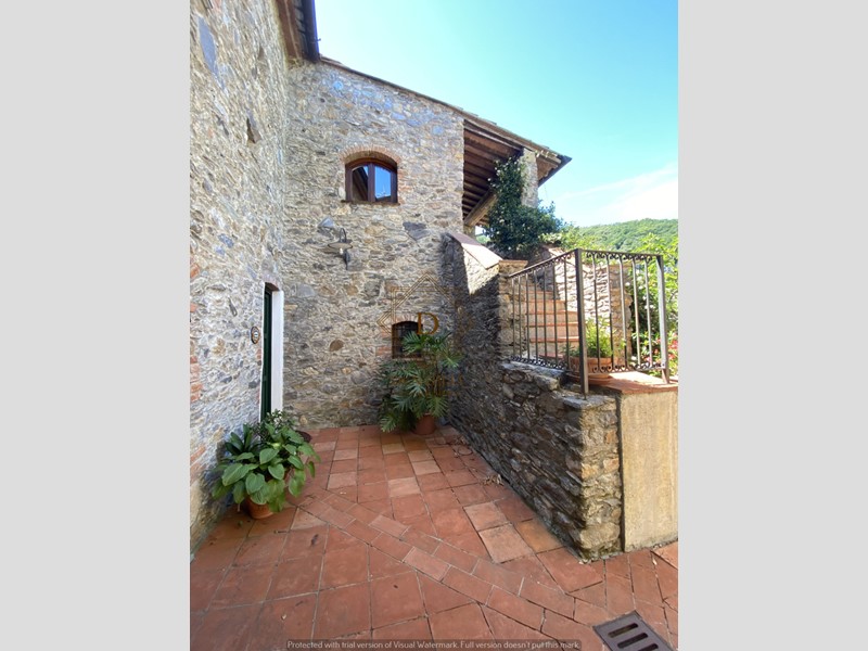 Casa Indipendente in Vendita a Ameglia, zona Centro, 780'000&euro;, 270 m², con Box