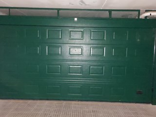 Box in Affitto a Roma, zona Eur Torrino, 300€, 30 m²