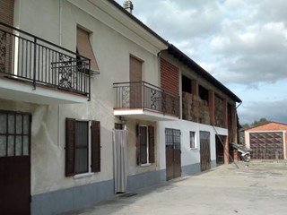 Cascina in Vendita a Masio, 225'000€