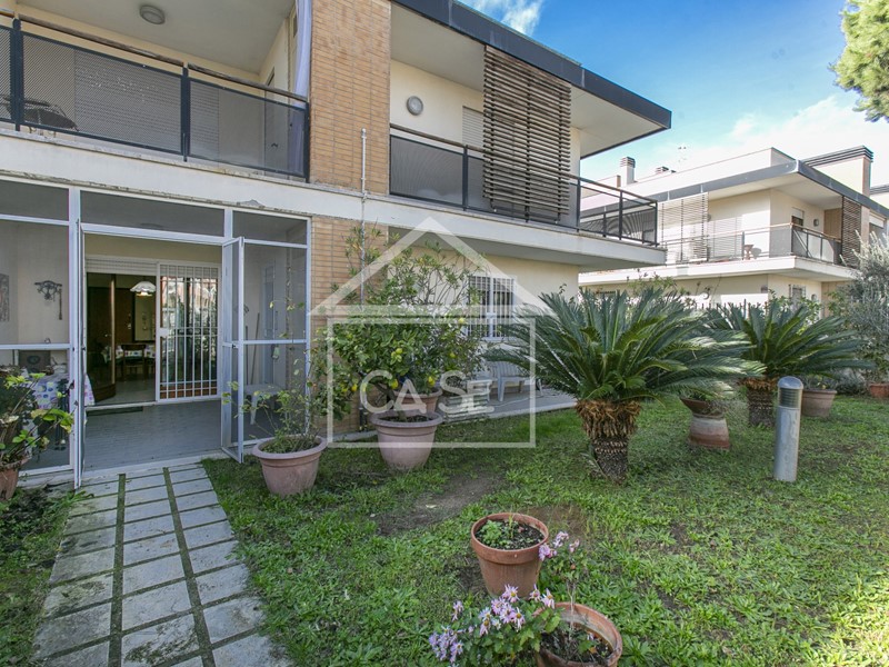 Quadrilocale in Vendita a Anzio, 175'000€, 120 m²