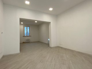 Ufficio in Vendita a Empoli, 150'000€, 80 m²