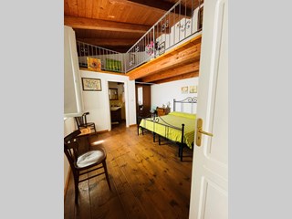 Casa Indipendente in Vendita a Mores, 68'000€, arredato