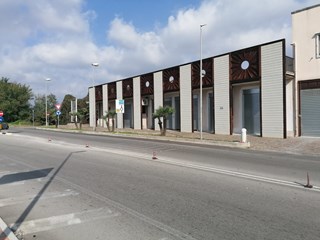 Immobile commerciale in Affitto a Battipaglia, zona Strada Statale 18, 2'800€, 600 m²