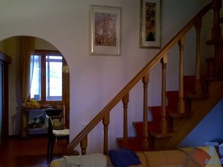 Appartamento in Vendita a Vinci, 190'000€, 100 m², con Box