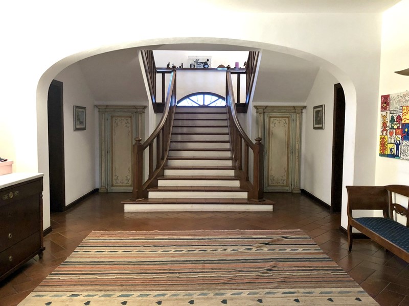 Villa in Vendita a San Miniato, zona San Miniato Basso, 660'000€, 500 m², con Box
