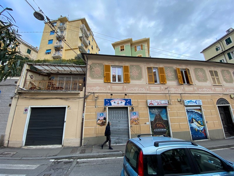 Appartamento in Vendita a Genova, zona Quarto, 350'000€, 129 m², con Box