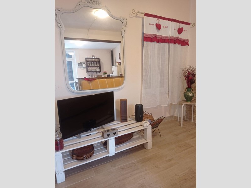Casa Indipendente in Affitto a Villafranca in Lunigiana, zona Fornoli, 90 m², arredato