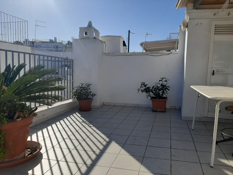 Casa Indipendente in Vendita a Ostuni, zona Piazza  S. Oronzo , 198'000€, 100 m²