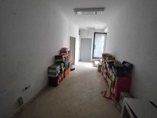 Magazzino in Vendita a Jesi, 15'000€, 