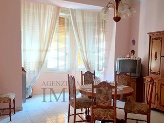 Appartamento in Vendita a Ventimiglia, zona Centro, 399'000€, 317 m²