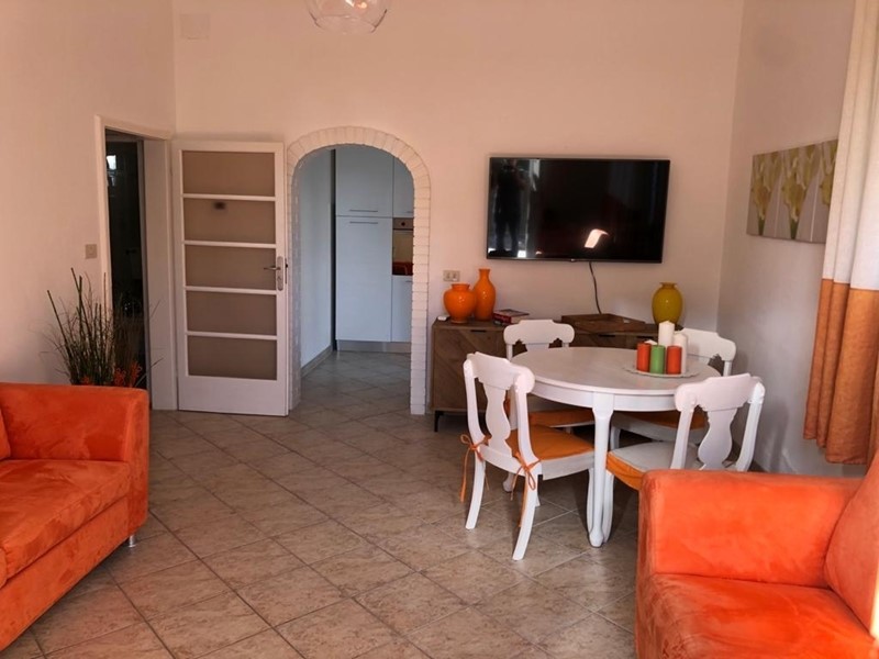 Casa Indipendente in Affitto a Pietrasanta, zona Marina di Pietrasanta, 110 m², arredato