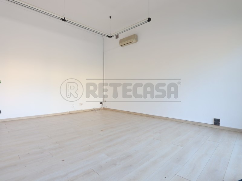 Immobile commerciale in Affitto a Vicenza, 500€, 34 m²