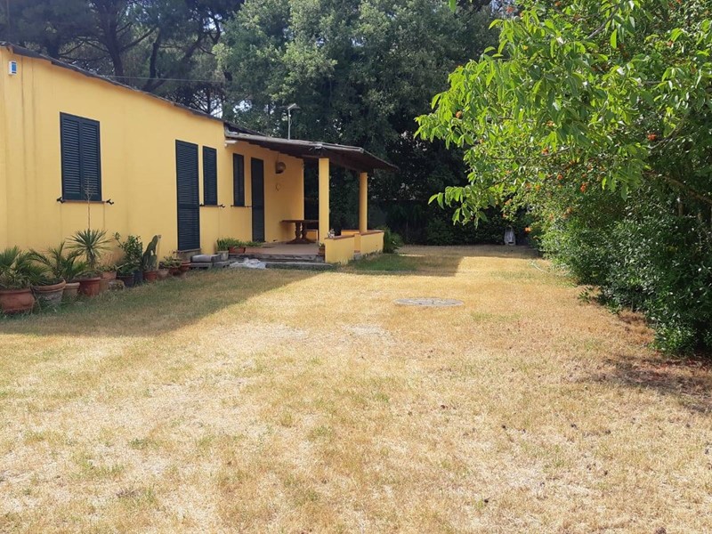 Casa Semi Indipendente in Affitto a Massa, zona Poveromo, 1'500€, 50 m², arredato