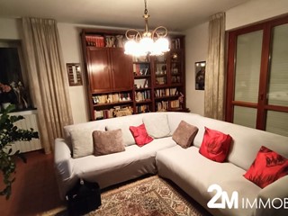 Villa in Vendita a Crespina Lorenzana, zona Cenaia, 650'000€, 320 m², arredato, con Box