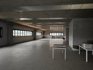 Ufficio in Affitto a San Giovanni Teatino, zona Dragonara, 3'000€, 421 m²