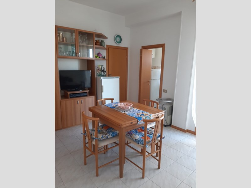 Appartamento in Affitto a Numana, zona Marcelli, 55 m², arredato