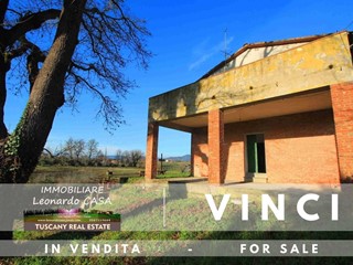 Casale in Vendita a Vinci, 180'000€, 180 m²