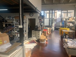 Capannone in Vendita a San Benedetto del Tronto, 230'000€, 300 m²