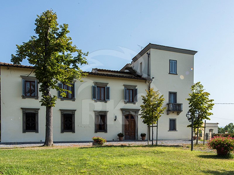 Villa in Vendita a Fucecchio, zona Vedute, 1'400'000€, 750 m²