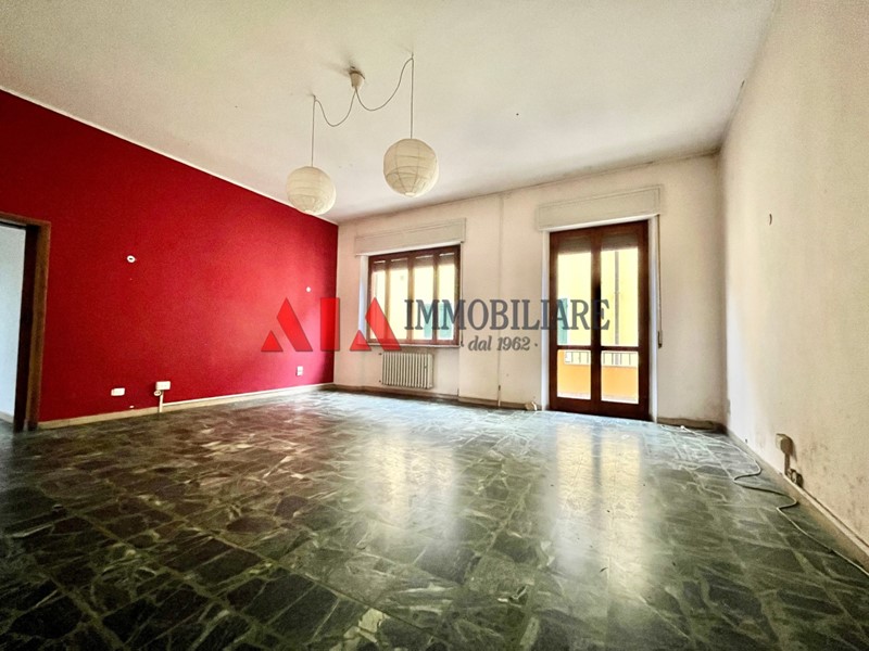 Appartamento in Vendita a Pontedera, zona Centro, 290'000€, 220 m²