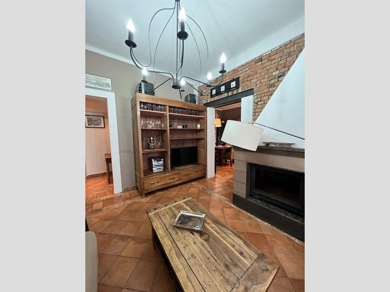 Appartamento in Vendita a Villafranca in Lunigiana, 165'000€, 110 m², arredato