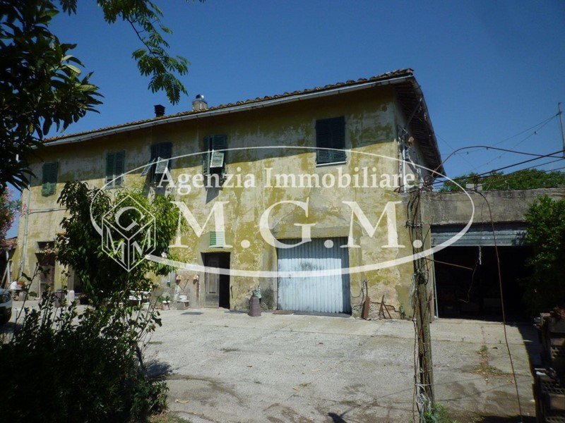 Casa Indipendente in Vendita a Santa Maria a Monte, zona Montecalvoli Basso, 580'000€, 220 m², con Box