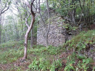 Casale in Vendita a Varzo, 40'000€, 40 m²