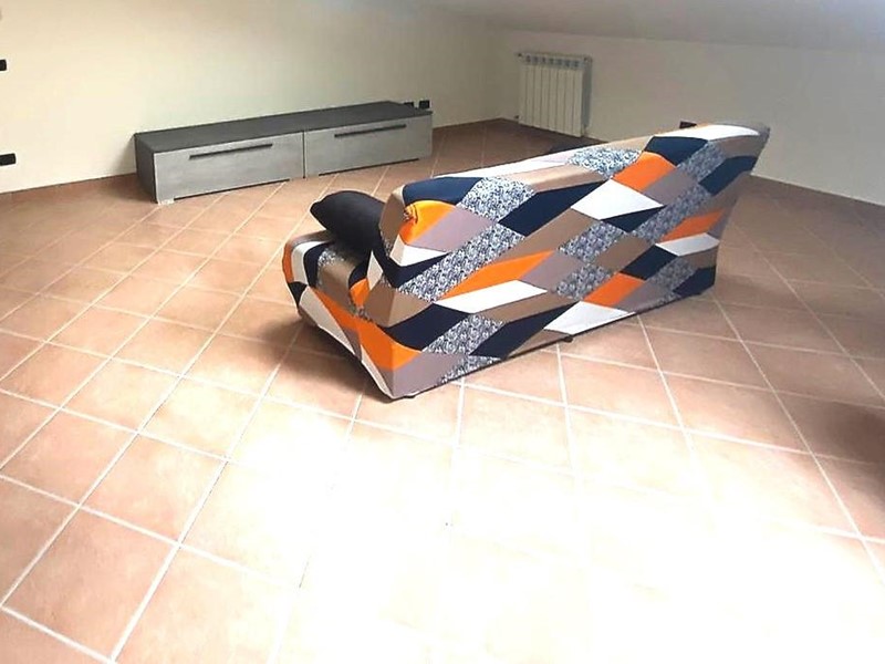 Attico in Vendita a Montignoso, zona Cervaiolo, 130'000€, 80 m², arredato