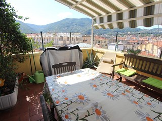 Appartamento in Vendita a La Spezia, 580'000€, 130 m², arredato