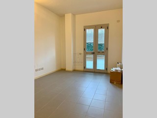 Ufficio in Affitto a Lucca, zona Nord, 650€, 55 m²