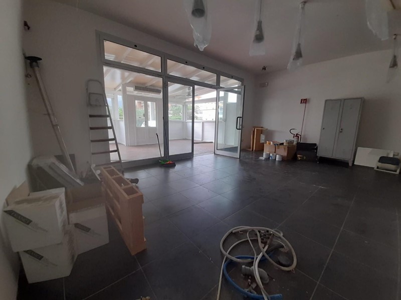 Immobile commerciale in Vendita a Bientina, 75'000€, 80 m²