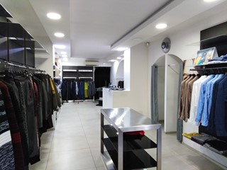 Immobile commerciale in Affitto a Ragusa, 450€, 60 m²