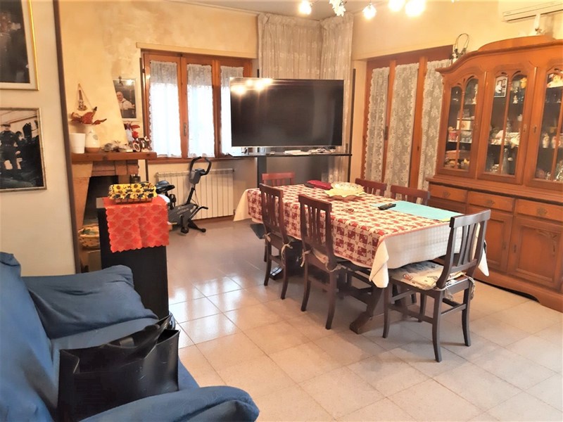 Trilocale in Vendita a Tivoli, 115'000&euro;, 95 m², con Box