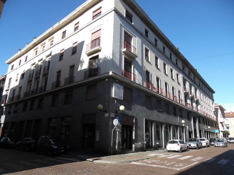Appartamento in Vendita a Biella, 68'000€, 170 m²