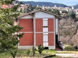 Quadrilocale in Vendita a Narni, 209'000&euro;, 150 m²