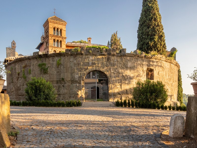 Casale in Vendita a Frascati, zona Frascati, 5'300'000&euro;, 900 m²